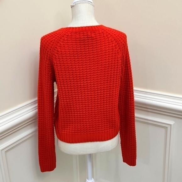 𝅺FOREVER 21 Sweater - Picture 3 of 4